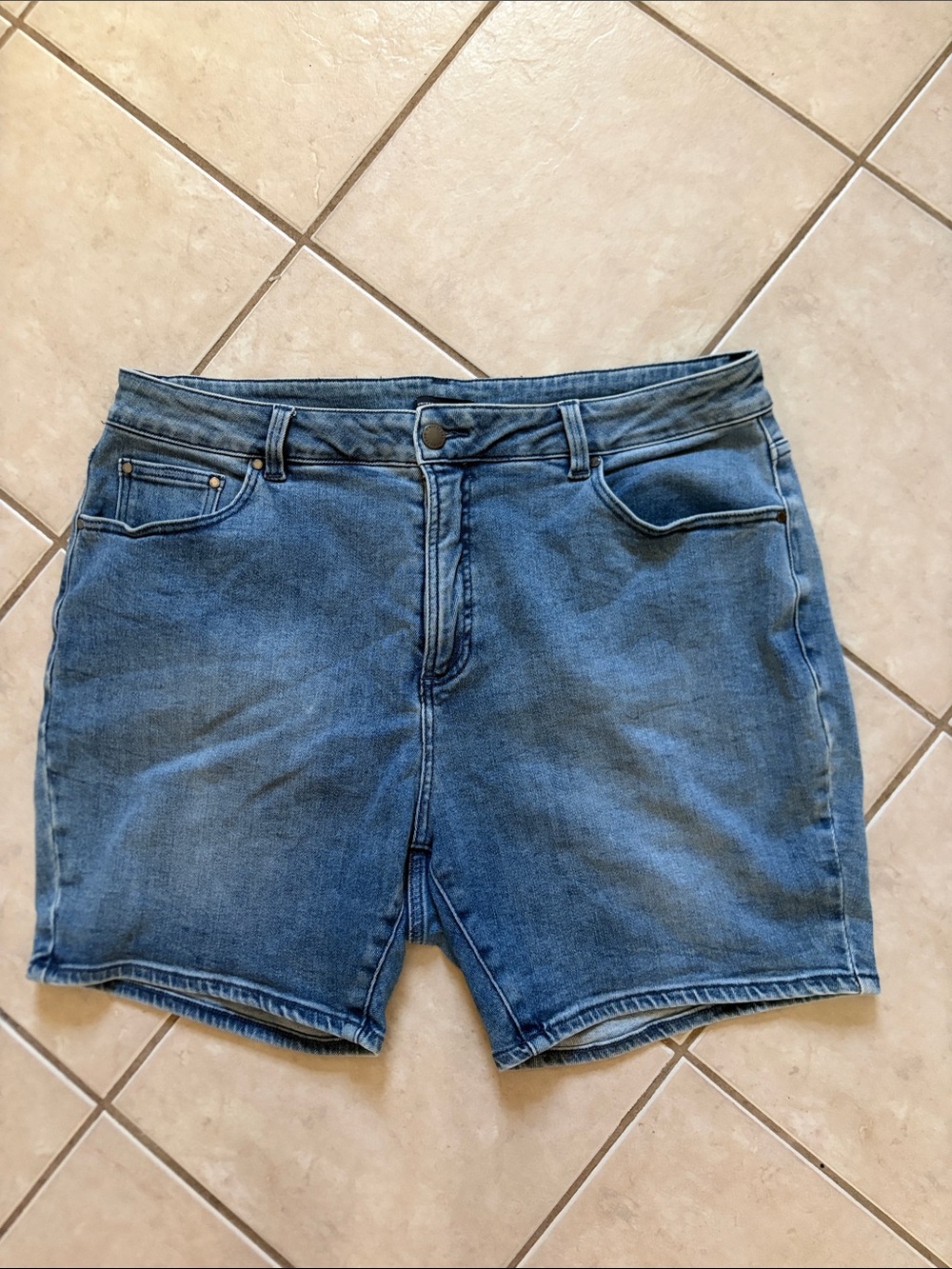 Universal Standard Joni Denim Shorts